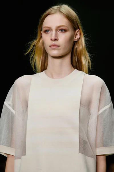 Look 4